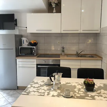 Renata Guest house Plomin